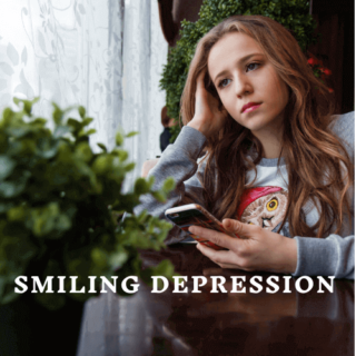 Smiling Depression क्या है?